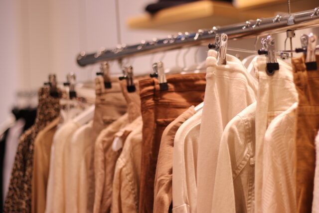 骨格ストレートが事故る洋服の特徴は 芸能人の着こなしもチェック K Journal